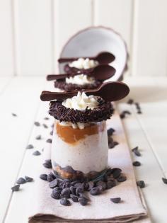 banana toffee cups | banana mousse with biscuit base & toffee cream