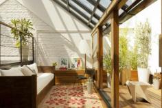 Animal Music / Nidolab. Photo by Federico Kulekdjian