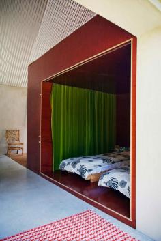 Hamra House by Swedish Architecture Studio DinellJohansson | www.yellowtrace.c...
