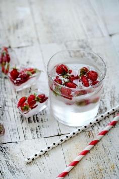 Fraises des Bois | Circa Happy//