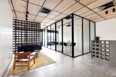 Blackwood Street Bunker by Clare Cousins Architects / Shared Office Space in Melbourne | www.yellowtrace.c...