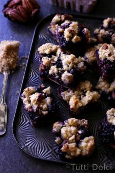 mixed berry crumb bars