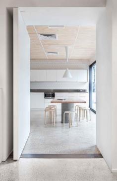 Blackwood Street Bunker by Clare Cousins Architects / Shared Office Space in Melbourne | www.yellowtrace.c...