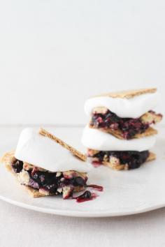 blueberry pie s'mores