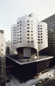 do not demolish. please.    (Prentice Women's Hospital / Bertrand Goldberg)