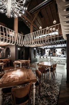 Restaurant in Preaiba / Yellow Office