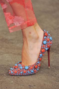 Runway Pictures - Spring 2014 - StyleBistro