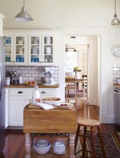 Home of Erin Napier. Photography by Jean Allsopp. Via @Design*Sponge.