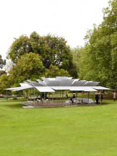 Melbourne’s first ‘MPavilion‘- a temporary events hub in Queen Victoria Gardens on St Kilda Road, designed by the office of Sean Godsell Architects (SGA) and commissioned by the Naomi Milgrom Foundation.  Photo – Sean Fennessy for thedesignfiles.net