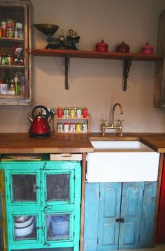 
                        
                            Carl & Emma's Well-Traveled Family Home
                        
                    