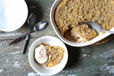 sour cream apple crumble