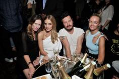 all about rosie huntington