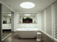 Byron Bay Villa - Beach House + Villa + Apartment Accommodation