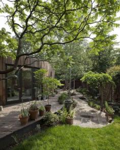 
                        
                            Tree House by 6a Architects | www.yellowtrace.c...
                        
                    