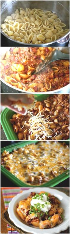 
                    
                        Chili Pasta Bake // Perfect for Dinner Dish for Chilly Weather
                    
                
