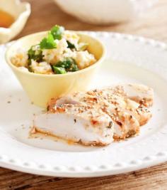 
                    
                        FRANGO COM MOLHO DE AMEIXA E CUSCUZ
                    
                