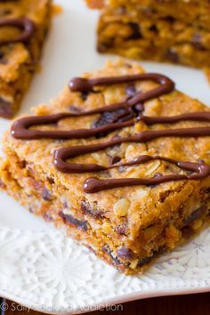 Healthy Peanut Butter Chunk Oatmeal Bars made from easy, wholesome ingredients. Vegan option available!