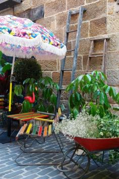 
                    
                        Gumtree Garden Pop-Up Bar, Designed by Yellowtrace | Outdoor Laneway
                    
                
