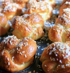 
                    
                        BRIOCHETTES WITH TOASTED COCONUT
                    
                