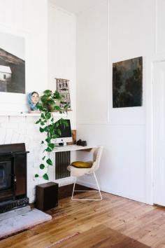 
                        
                            DesignSponge Sneak Peeks
                        
                    