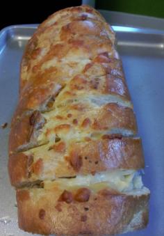 
                    
                        The best garlic bread! I am not sure why I had never tried this before.
                    
                