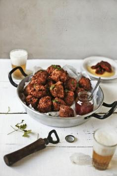 
                    
                        Pratos e Travessas | Fritos de bacalhau com chili e tomates secos # Cod, chili and sun dried tomatoes fritters
                    
                