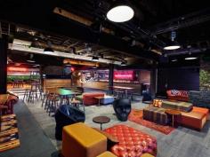 
                        
                            The Woolly Mammoth by Alexander Lotersztain
                        
                    