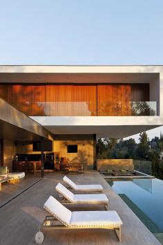 
                    
                        PV House | Sérgio Sampaio Arquitetera
                    
                