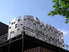 
                    
                        Junk House: 11 Bold Buildings Made of Reclaimed Materials
                    
                