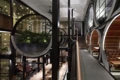 
                    
                        Chic Glamorous and Splendid Blog | Prahran Hotel | Photography by Peter Clarke.
                    
                