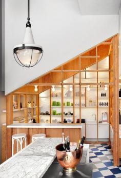 
                    
                        Her Majesty’s Pleasure / +tongtong
                    
                