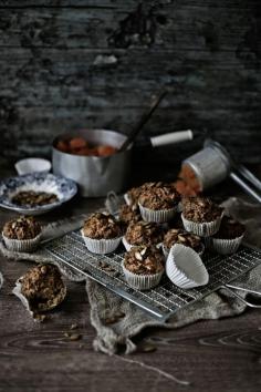 
                    
                        Pratos e Travessas | Muffins de espelta, abóbora, alho francês e queijo Idiazabal # Spelt, pumpkin, leeks and Idiazabal cheese muffins
                    
                
