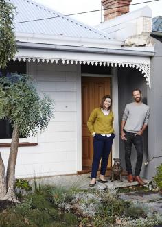 
                    
                        HOME_Daniel&CaseyLOW001
                    
                