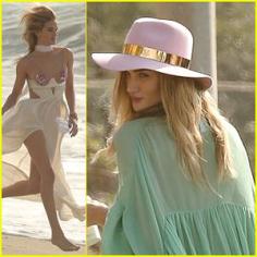 
                    
                        Rosie Huntington-Whiteley Shows Off Her Bikini Body During a Photo Shoot
                    
                
