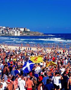 
                        
                            Christmas party at Bondi Beach, Sydney.
                        
                    