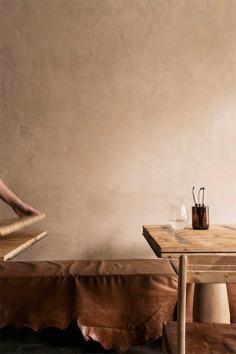 mesa contínua / mesas separadas Copyright Nicholas Gurney