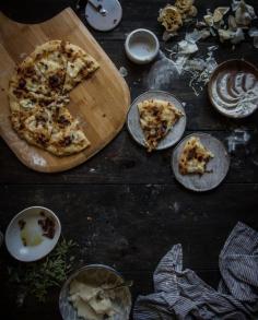bacon & mashed potato pizza