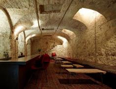 
                    
                        Ocaña — Plaça Reial, Barcelona
                    
                