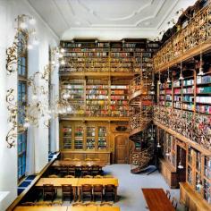 
                    
                        The Bavarian State Library in Munich
                    
                