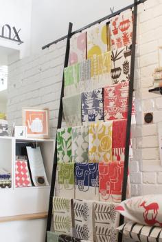 
                    
                        skinny laminx shopstop..
                    
                