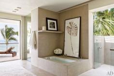 
                    
                        Cindy Crawford and Rande Gerber and Neighbor George Clooney's Side-By-Side Mexican Villas
                    
                