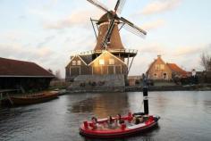 
                    
                        The HotTug - Motorized Floating Wood-Fired Hot Tub: www.facebook.com/...
                    
                