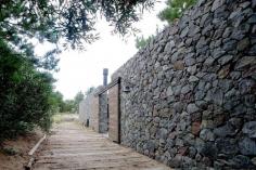 
                    
                        El Patio House / Lucas Mc Lean
                    
                