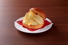 
                    
                        The New Calbee Kitchen Mixes Snacks and Fast Food #food trendhunter.com
                    
                