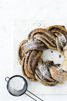 
                    
                        ... cinnamon wreath ...
                    
                