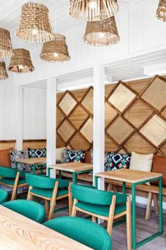 
                    
                        Vino Veritas_Oslo |  Project by Masquespacio
                    
                