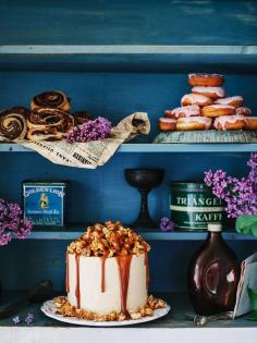 
                    
                        Call me cupcake: Chocolate cake with caramel buttercream and crunchy caramel popcorn
                    
                