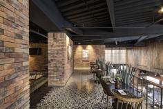 
                    
                        Restaurante La Tequila Sur / LOA
                    
                