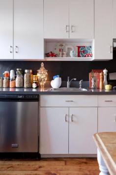 
                    
                        Postcard from Brooklyn house tour on insideout.com.au. Photographer: Emily Gilbert. Stylist: Emily Rickard
                    
                