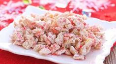 
                    
                        Tablespoon Offers an Easy Way to Make all of Your Desserts Festive #desserts trendhunter.com
                    
                